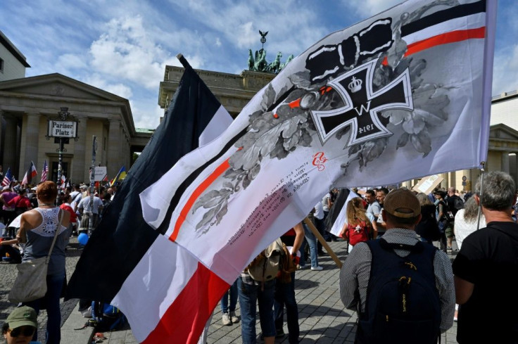 Some of the protesters carried the flag of the former German Reich which was used up until the end of the First World War