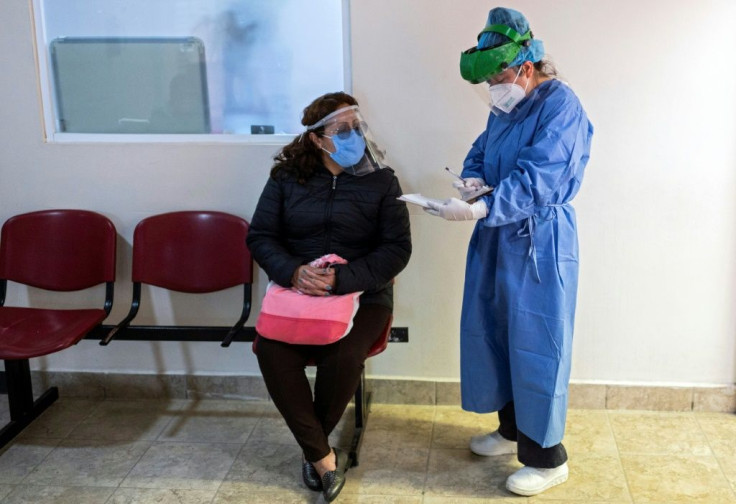 Doctors barely out of medical school suddenly found themselves having to make life or death decisions