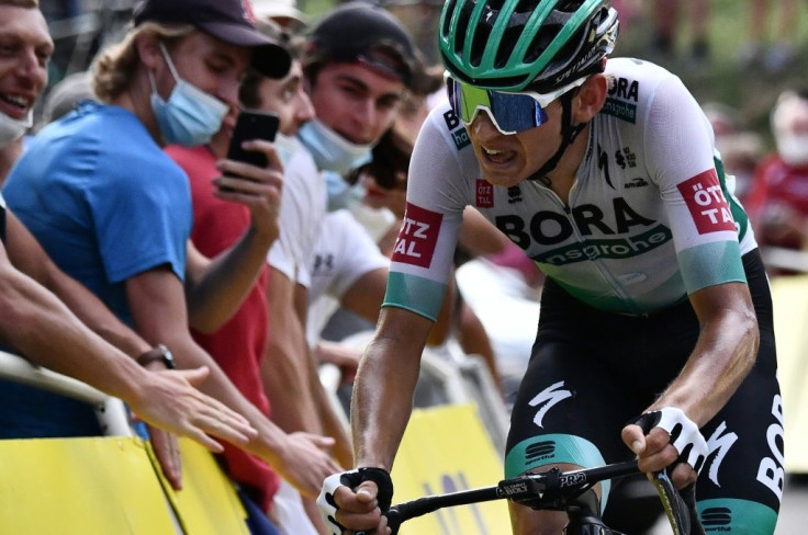 Lennard Kamna solos to stage 16 win