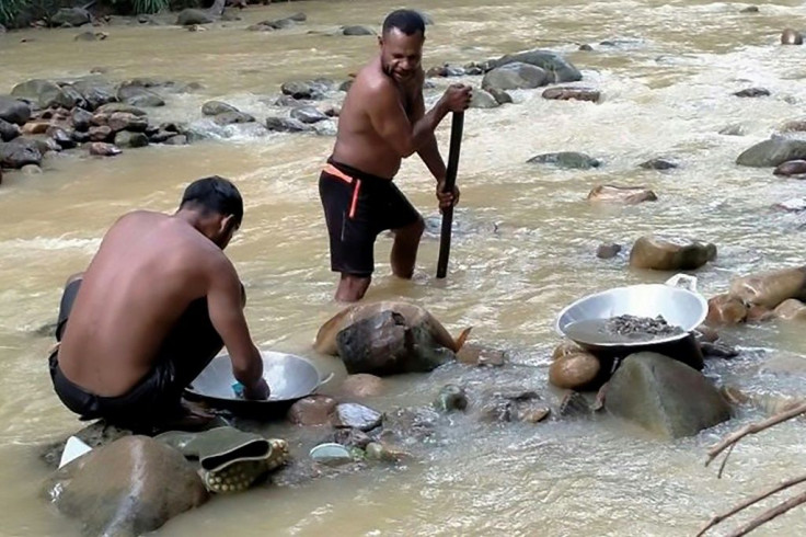 With the coronavirus devastating jobs across the country, desperate Indonesians are flocking to illegal gold mines