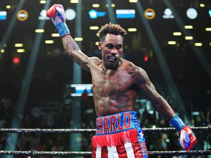 Jermall Charlo made a third defence of his WBC middleweight crown with victory over Ukraine's Sergey Derevyanchenko