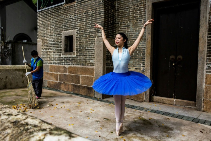With the virus forcing theatres shuttered, Irene Lo has taken to practicising outdoors