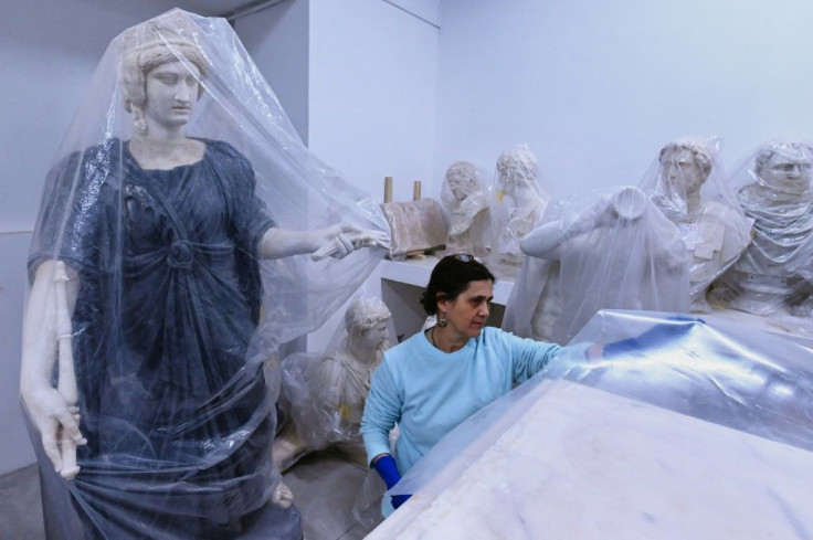 Hundreds of works are contained in the Torlonia collection