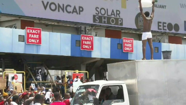 Nigerian protesters take to the streets once again, blocking a main road in Lagos