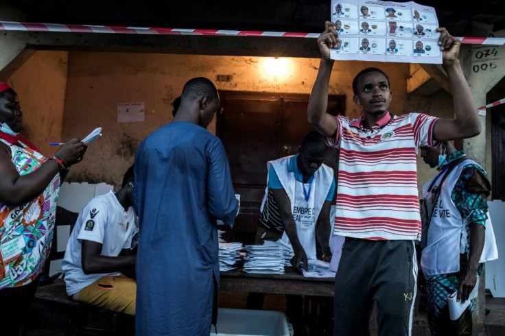 Twelve candidates are contesting the presidency, including the frontrunners Conde and Diallo