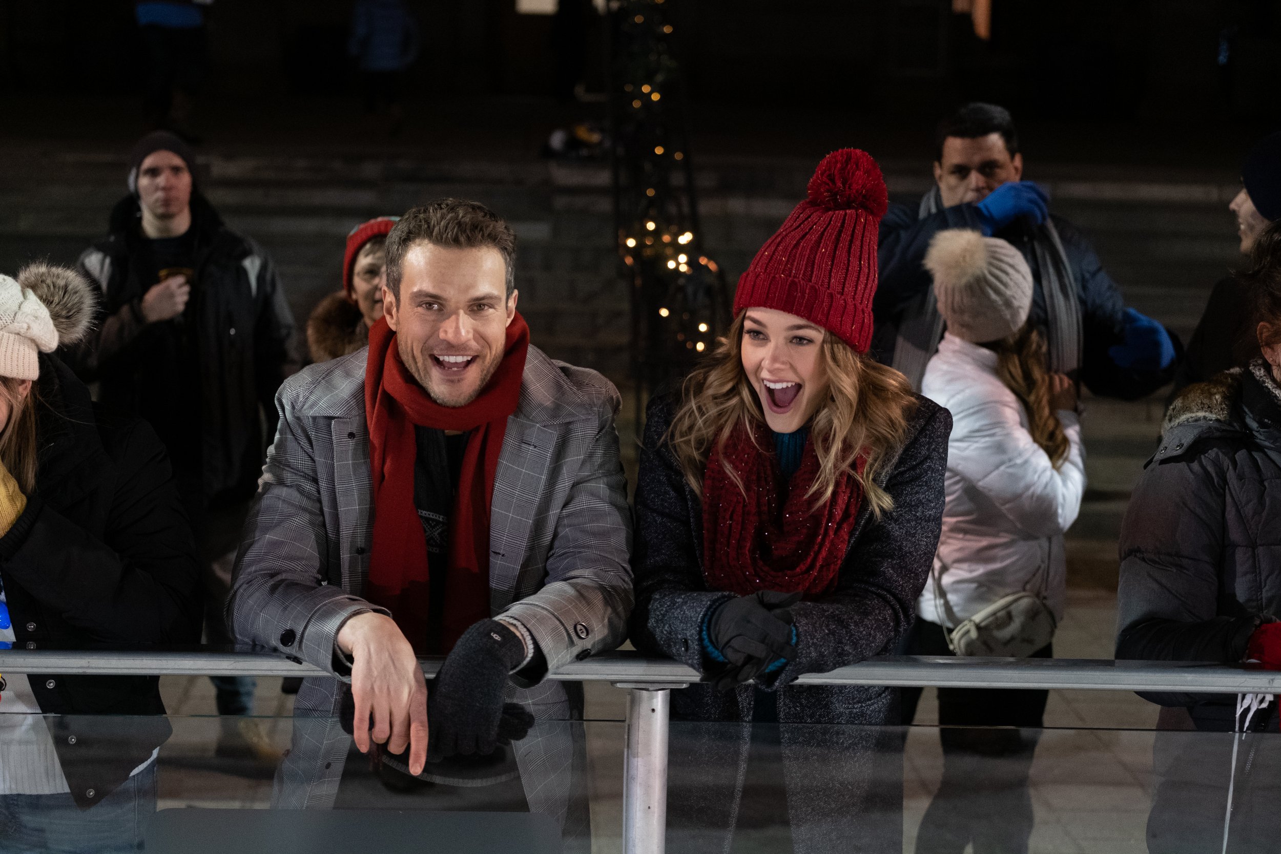 ‘Christmas On Ice’ Lifetime Movie Premiere Cast, Trailer, Synopsis