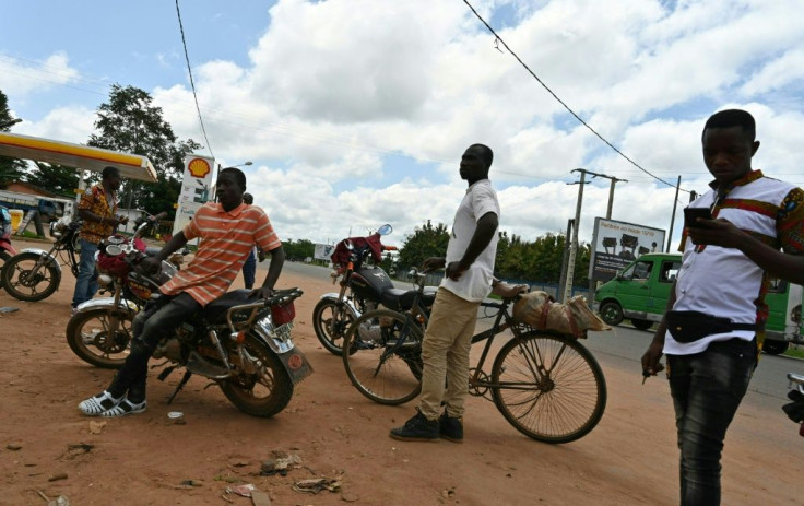 The death toll in Ivory Coast could rise further, as the prefect and local mayor Yede Niangne said the sound of Kalashnikov rifles being fired could still be heard in the town