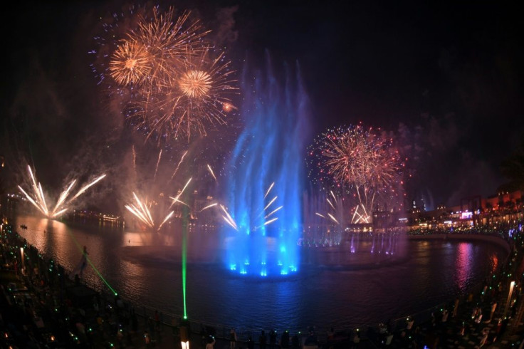 The glitzy emirate of Dubai breaks a new Guinness world record this time with the largest fountain ever