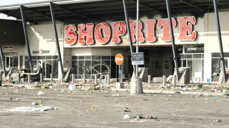 Shops were looted as fresh violence rocked Nigeria's biggest city Lagos on Thursday after the shooting of protesters that drew international outrage.