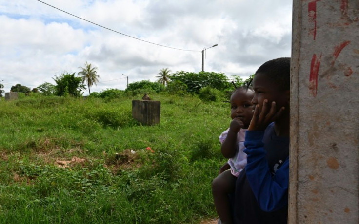 Eleven people were buried in a mass grave in Duekoue during the 2010-11 conflict