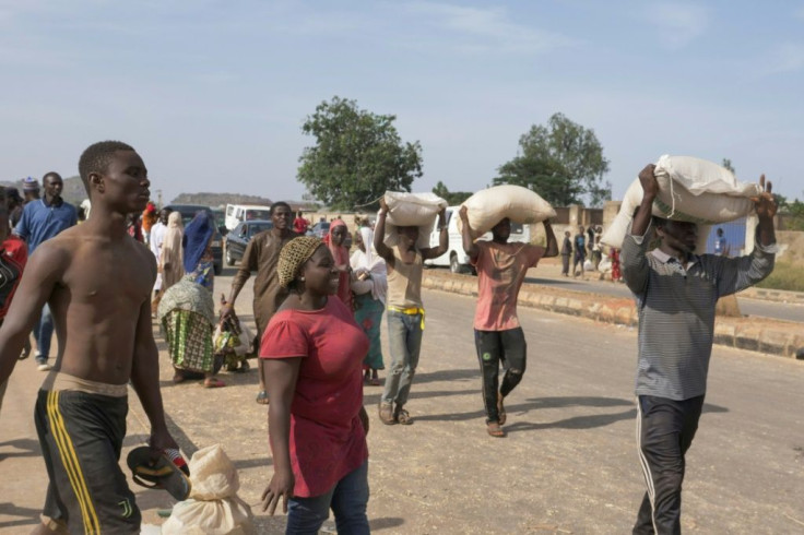 Crowds raided a huge warehouse in Jos that was storing supplies destined for distribution during lockdowns