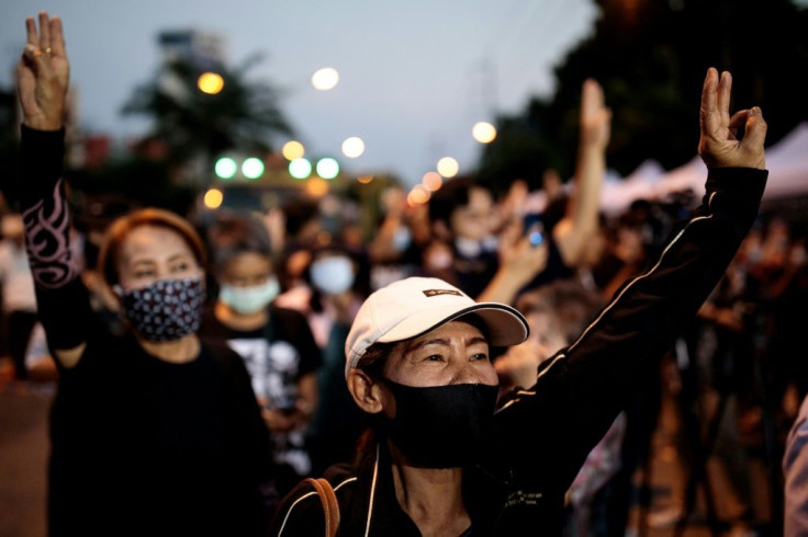 Thailand's pro-democracy protesters have vowed to return to the streets after a deadline for Premier Prayut to resign was ignored