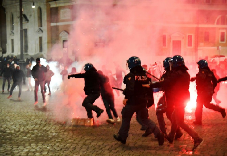 Italian police officers clashed with neo-fascists over the weekend over virus restrictions