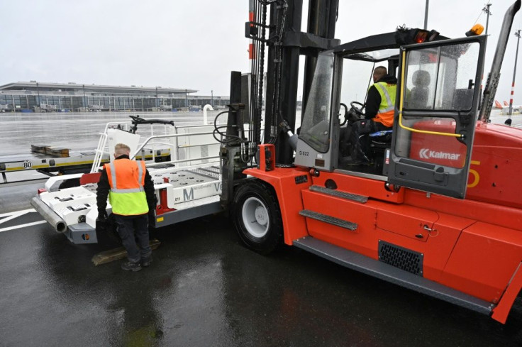 Airport jobs like ground crew are under threat because of the pandemic