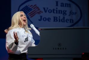 US singer Lady Gaga belted out two hits -- including "Shallow" -- as she campaigned for Democrat Joe Biden, interspersing the lyrics with calls for people to get the vote out on the eve of the US election