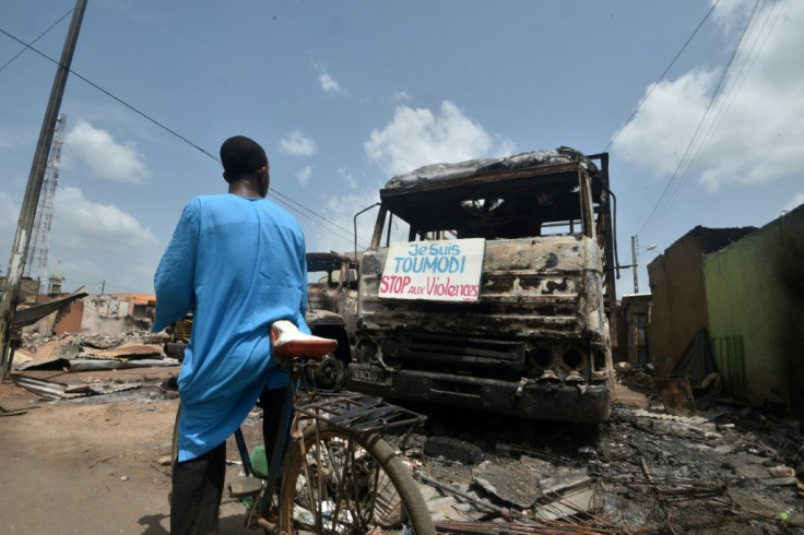 Toumodi, near the capital Yamoussoukro, exploded into clashes between rival ethnic groups
