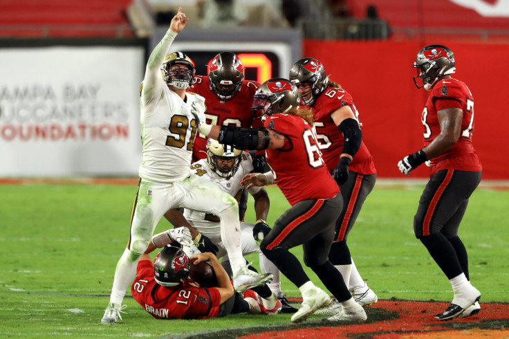 Tom Brady Buccaneers Saints