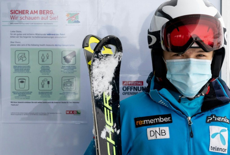 Austrian ski resorts adopted many measures to ensure the health of skiers, but a surge in coronavirus infections has forced the government to shut the slopes