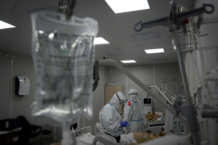 While the hospital set up in the Sokolniki exhibition center is a makeshift facility, the 350 medical workers are well-prepared and have access to protective equipment, X-ray machines for chest scans and mobile labs