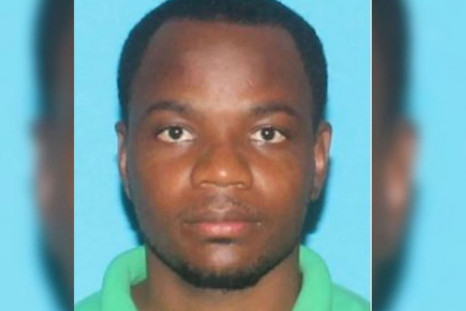Arkansas police searching for 29-year-old Latarius Howard involved in fatal police shooting.