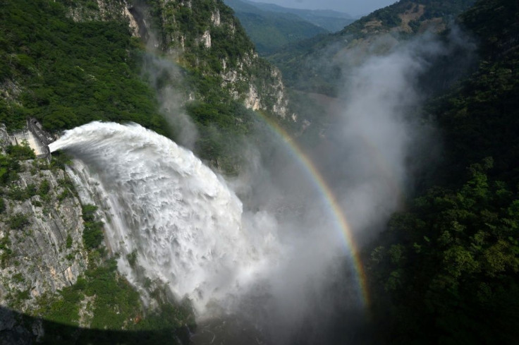 The Central Hidroelectrica Francisco Morazan hydroelectric power plant in Santa Cruz de Yojoa, Honduras, starts lowering the water level of its reservoir on November 14, 2020 ahead of the expected arrival of storm Iota