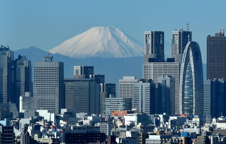 While Tokyo is capital of the world's number-three economy and offers attractive incentives such as tax breaks, it also has a number of stumbling blocksJapan is hoping to lure businesses considering relocating from Hong Kong, but it faces some tough ob