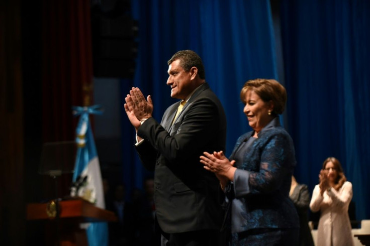 Guatemalan Vice-President Guillermo Castillo (L)on Friday urged the country's president to resign "for the good of the country"