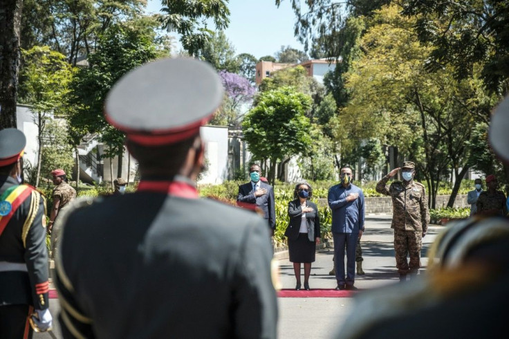 Abiy (Centre R) has spurned all calls for peace, including from the African Union