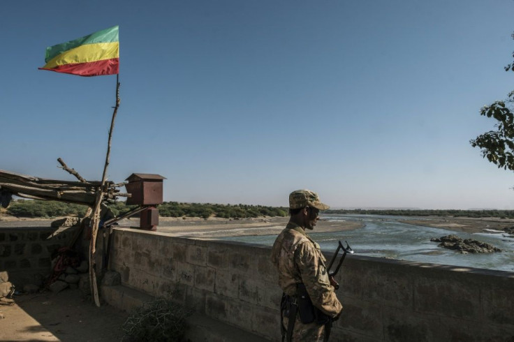 The TPLF's banners have been replaced by the green, yellow and red imperial-era flag of Amhara nationalism