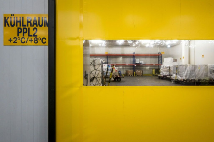 The Frankfurt airport has 12,000 square metres (129,000 square feet) of temperature-controlled warehouses, essential for storing medicines