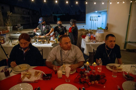 Migrants deported from the US celebrate Thanksgiving in Mexico City