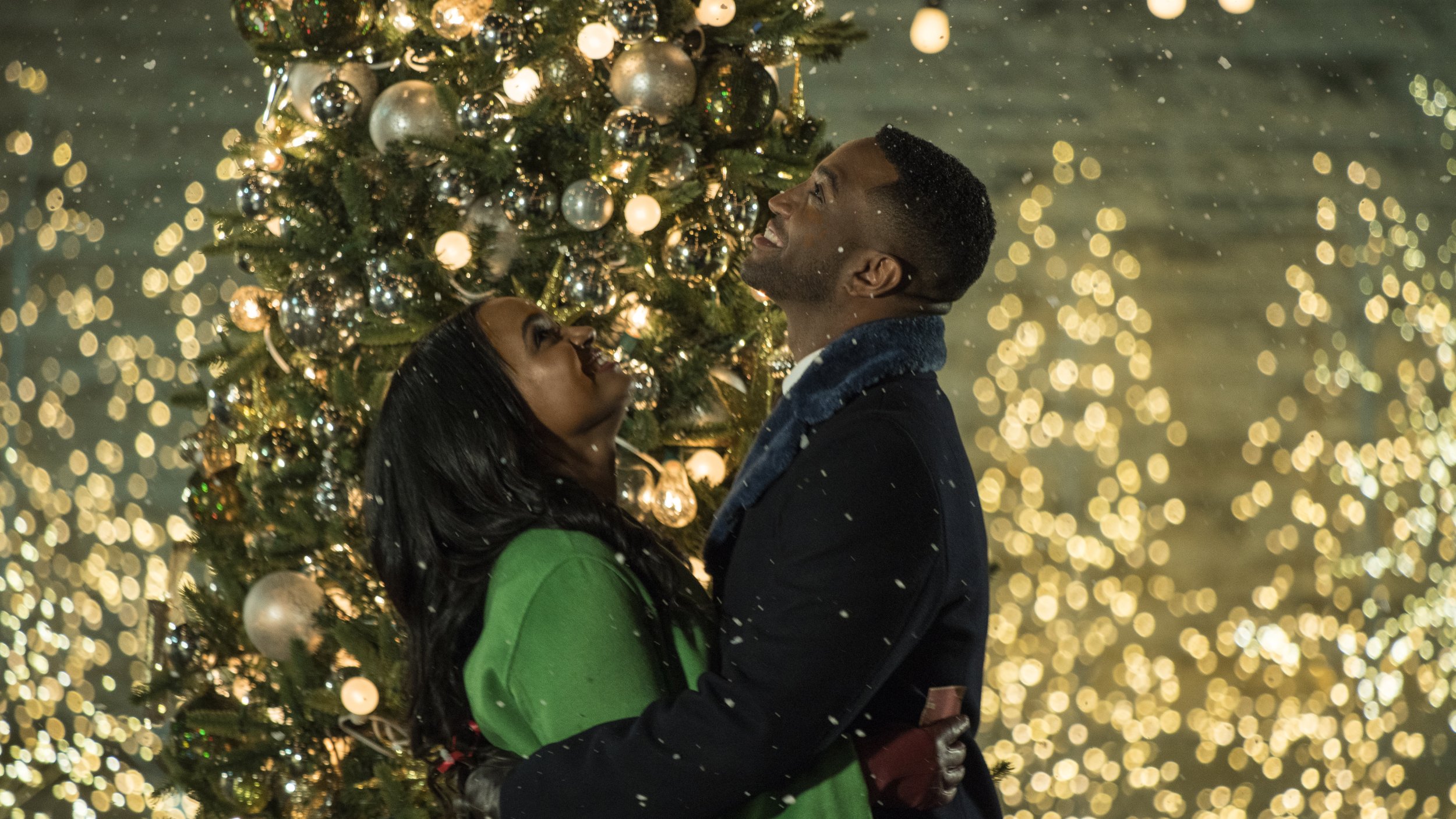 ‘Let’s Meet Again On Christmas Eve’ Lifetime Movie Premiere Trailer
