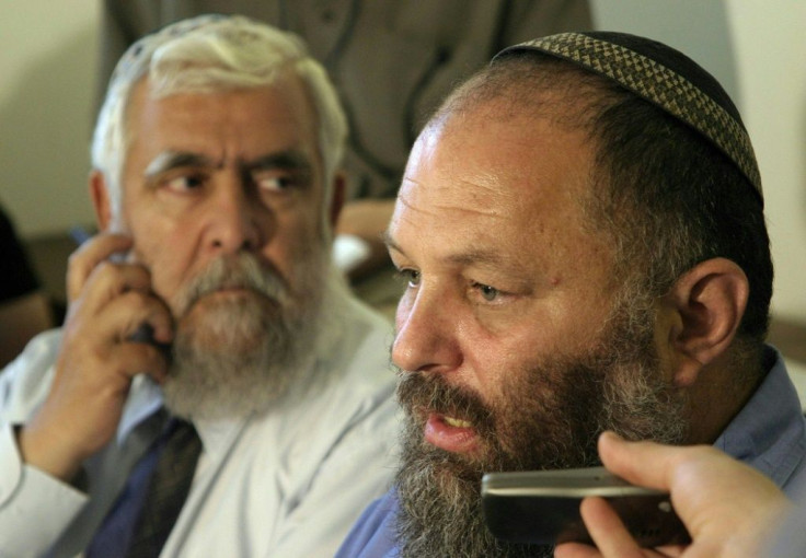 Effi Eitam (R), the Israeli prime minister's pick to run the Yad Vashem Holocaust memorial, pictured in 2004