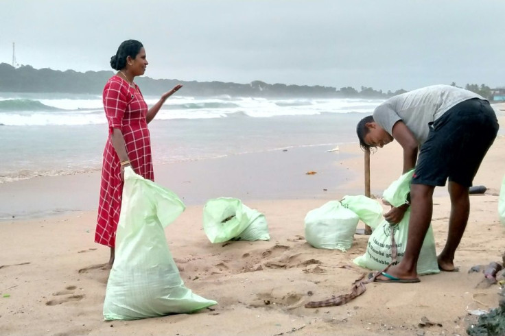 Thousands of people living along the Sri Lankan coast had been asked to seek temporary shelter inland