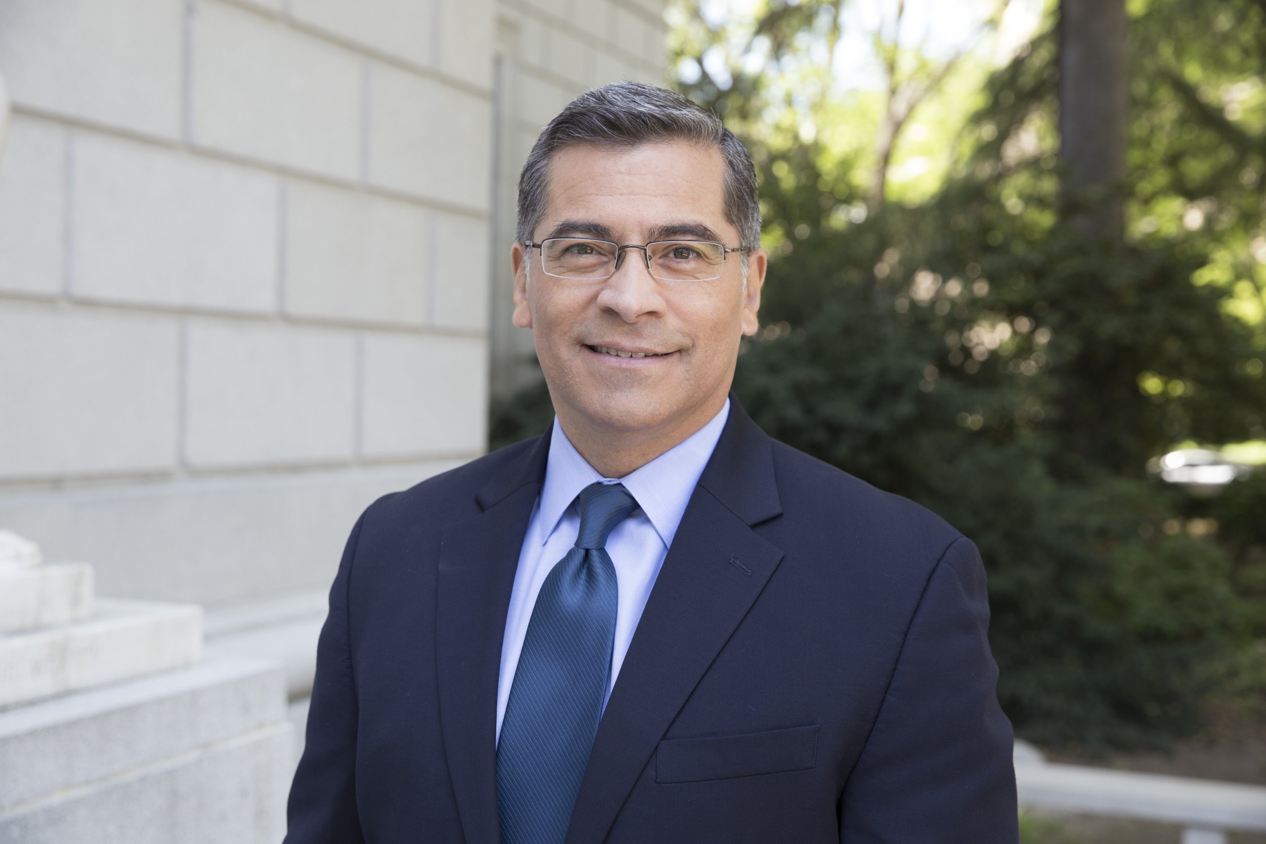 Who Is Xavier Becerra Meet Bidens Health And Human Services Secretary Pick Ibtimes 