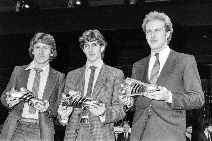 Italy's Paolo Rossi (C) poses with Brazilian Zico (L) and Germany's Karl-Heinz Rummenigge after winning the Golden Boot award in 1982.