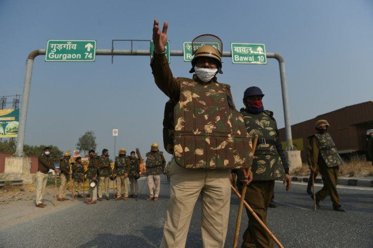 Indian police stop farmers from joining protests against recent agricultural reforms