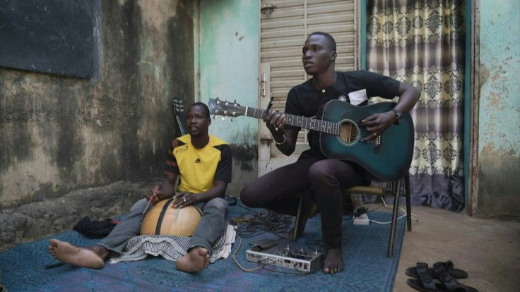 US-based record label "Sahel Sounds", which specialises in music from Africa's semi-arid Sahel, releases monthly EPs online which local artists record on mobile phones and send to Portland, Oregon over WhatsApp.