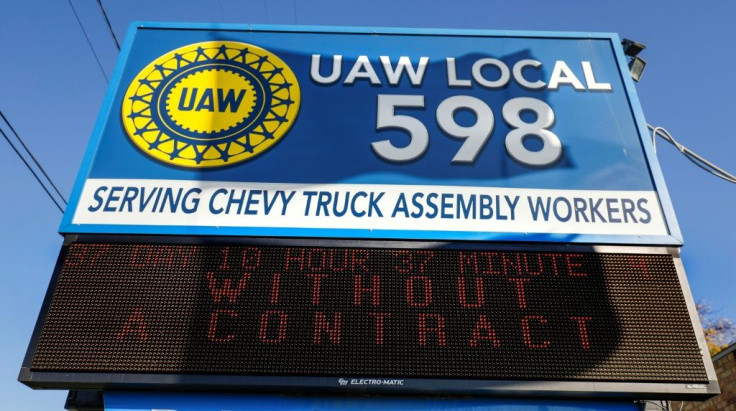 The United Auto Workers union reaced a settlement in a widespread corruption and bribery scandal