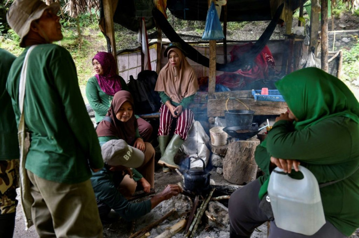 The squad say they want to reinforce the idea that the jungle is not just a male domain. They are now beginning to get more support from local men