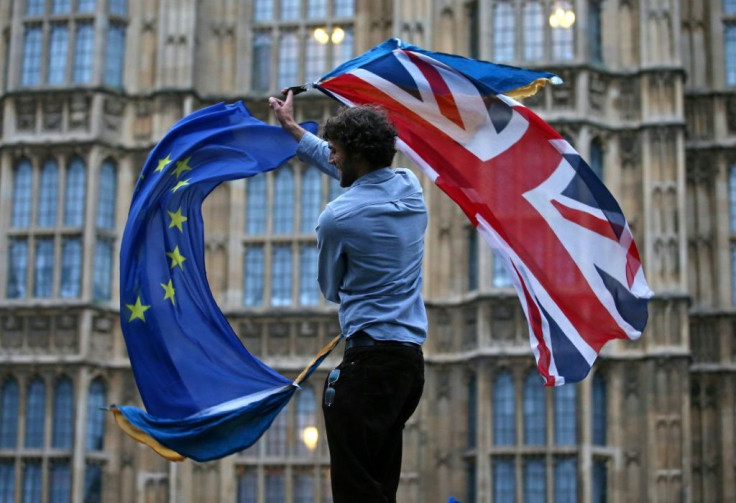 The European Parliament has highlighted a deadline of midnight (2300 GMT) on Sunday as the last moment to receive a deal for review if MEPs are to ratify it before the end of the year