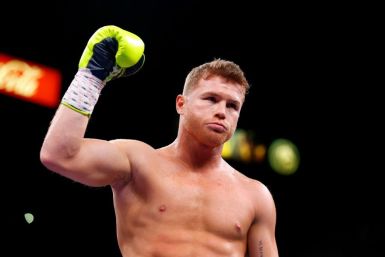 Mexican superstar Saul "Canelo" Alvarez became the unified world super middleweight champion overcoming a stark height difference with a 12-round beatdown of the previously undefeated Callum Smith in San Antonio, Texas
