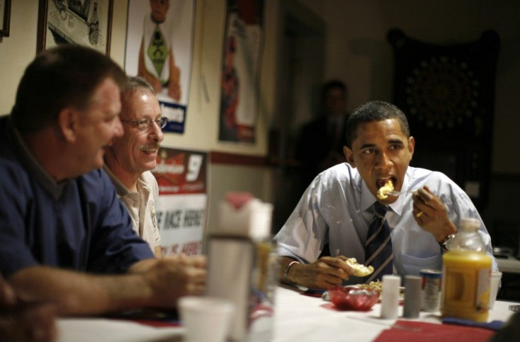 U.S. presidential candidate Obama eats breakfast with union workers in Evansville