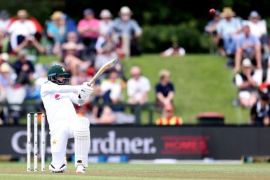 Azhar Ali was holding the Pakistan innings together as he edged towards a century in the second Test against New Zealand