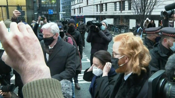 Assange's partner Stella Moris and WikiLeaks' editor-in-chief Kristinn Hrafnsson arrive at court