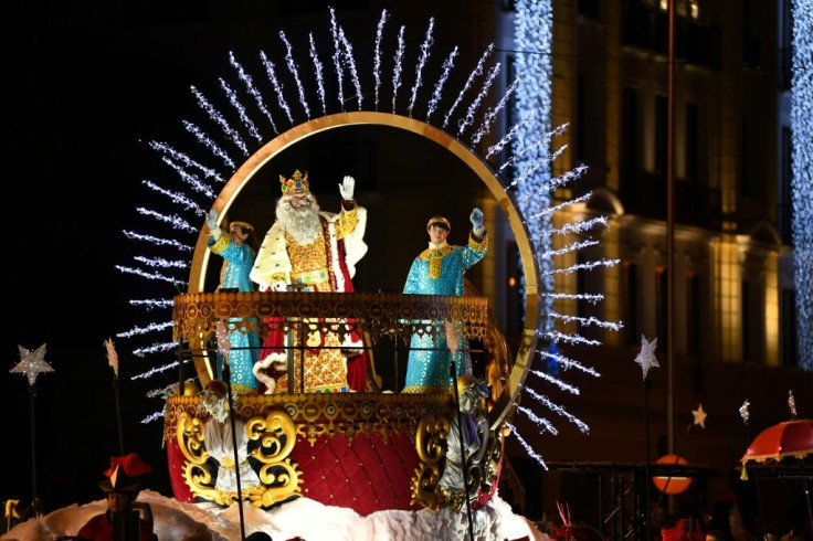 Last year King Melchior and the other Wise Men could wave as normal to children from their floats in Madrid.
