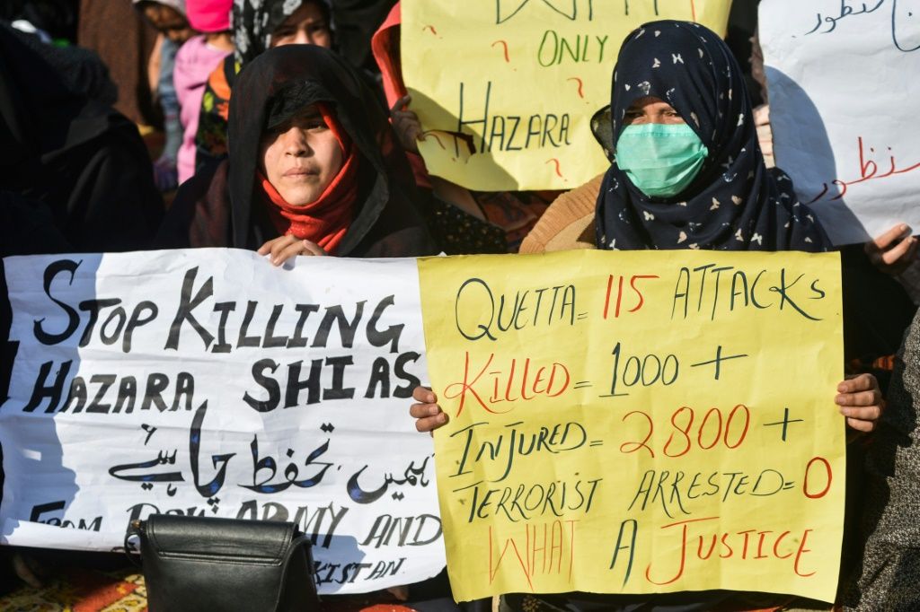 Hazara Shiites Refuse To Bury Dead As Pakistan Protest Continues | IBTimes