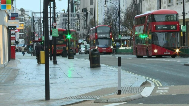 IMAGES Scenes at London's Oxford street on the first day of a six-week lockdown imposed for England's 56 million people after a surge in coronavirus cases brought warnings that hospitals could soon face collapse.