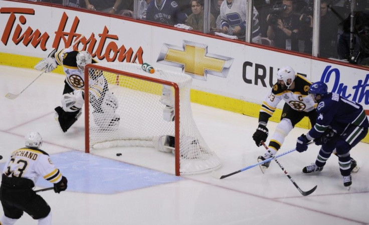 Canucks lead 2-0:  Burrows scores second quickest OT goal in Stanley Cup history (Photos)