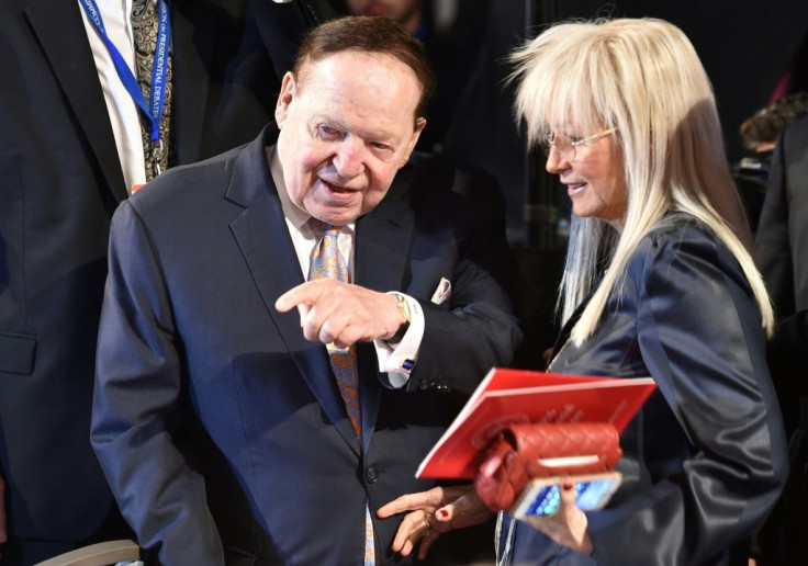 Mogul Sheldon Adelson (L) and his wife Miriam Ochsorn attend the first presidential debate between Donald Trump and Hillary Clinton in September 2016